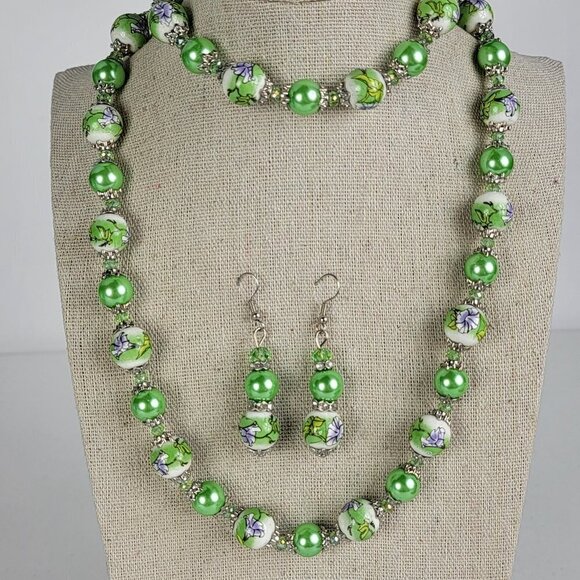 Green Hand Painted Bead And Faux Pearl Necklace Bracelet And Earrings Set